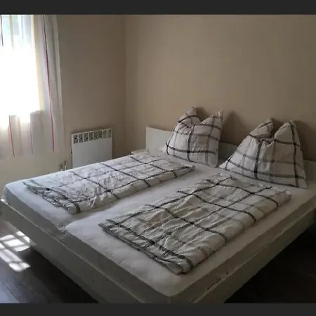 Appartamento Hanna Apartman 2 *